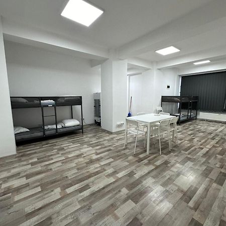 Heights Accommodation Unirii Free Parking Zone 부쿠레슈티 외부 사진