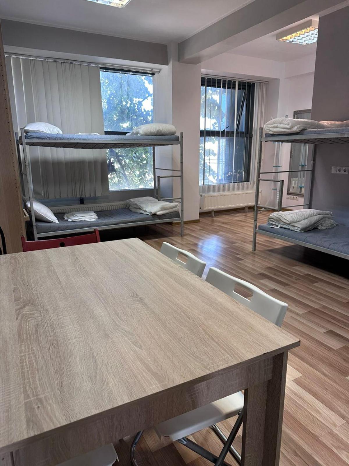 Heights Accommodation Unirii Free Parking Zone 부쿠레슈티 외부 사진