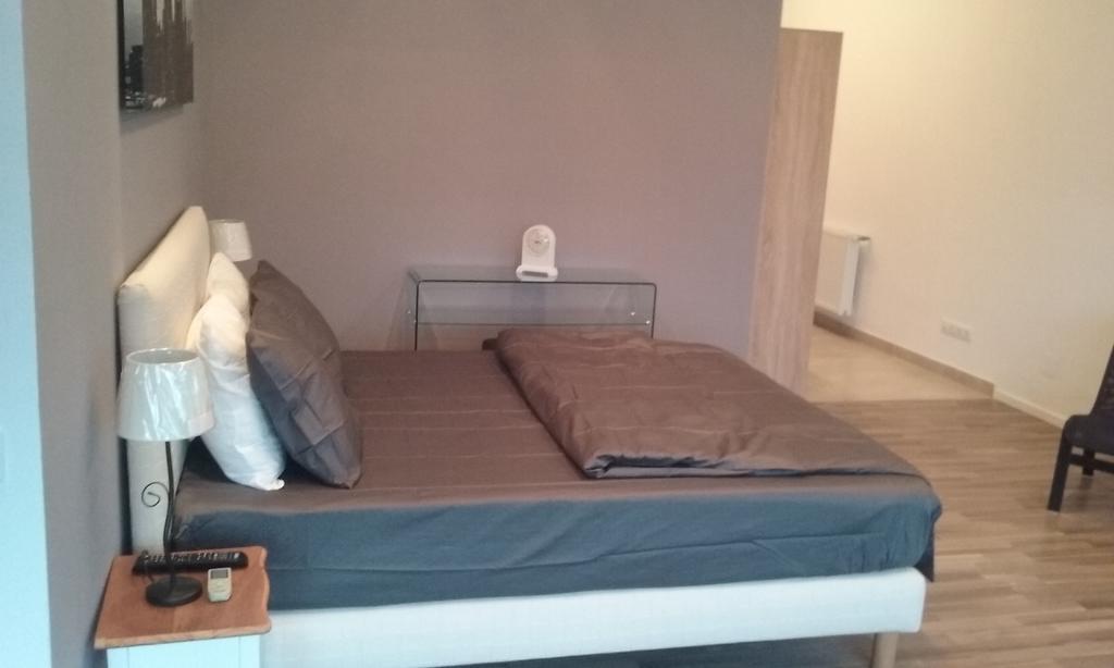 Heights Accommodation Unirii Free Parking Zone 부쿠레슈티 객실 사진